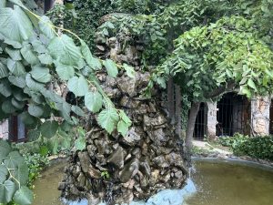 Huaqiangbei Modders модернизират iPhone Air с физически SIM слот · TechNode