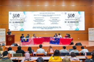 Глобалният студентски дебат в Шанхай събира рекордни бройки